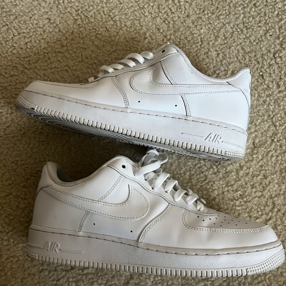 AF1 - Picture 2 of 6